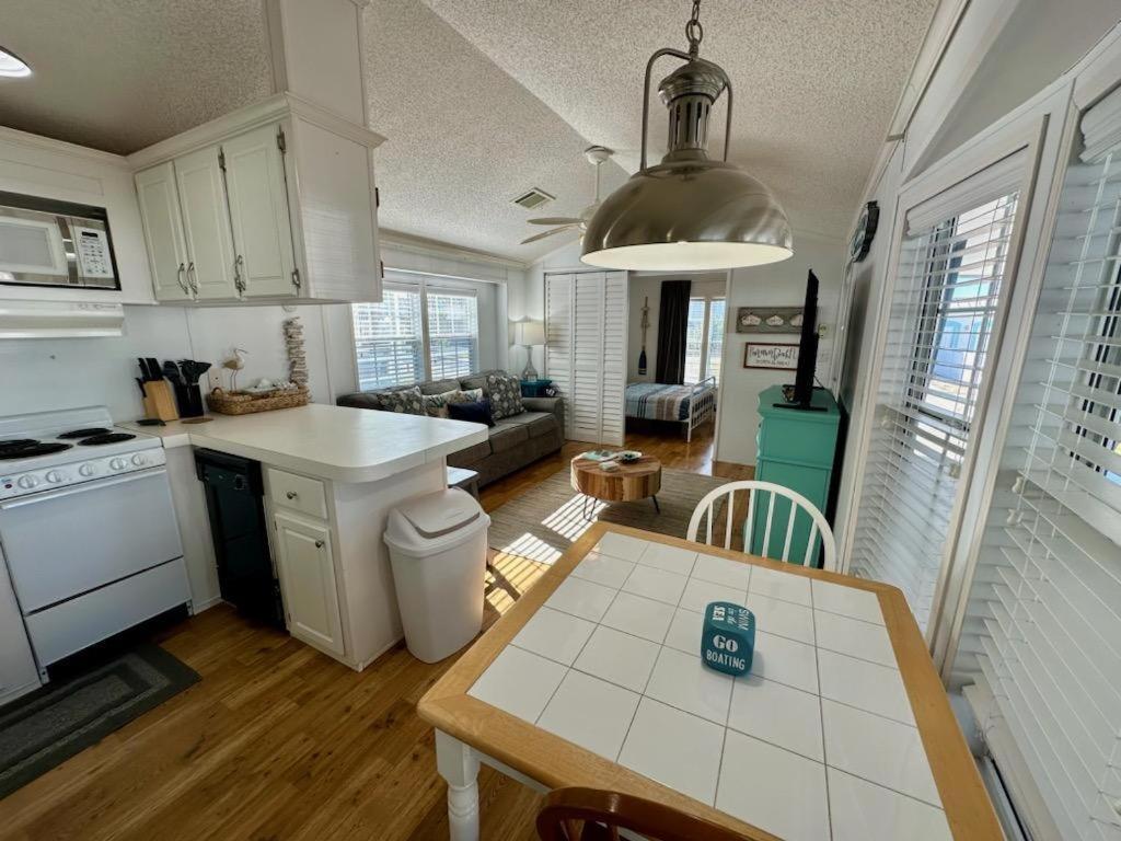 Family Friendly Beach Home Located In Beautiful Miramar Beach, Fl Destin Buitenkant foto